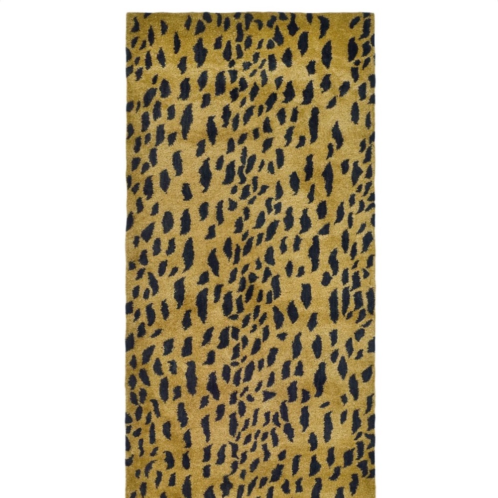 Safavieh Runner 2’6 x 12